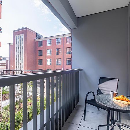 Flatbook - City Center Apartments Doki Living Гданск Екстериор снимка