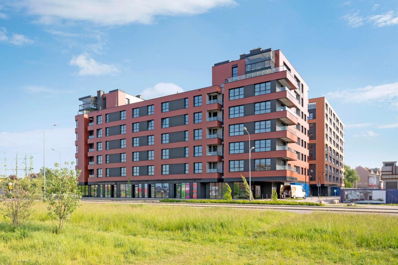 Flatbook - City Center Apartments Doki Living Гданск Екстериор снимка