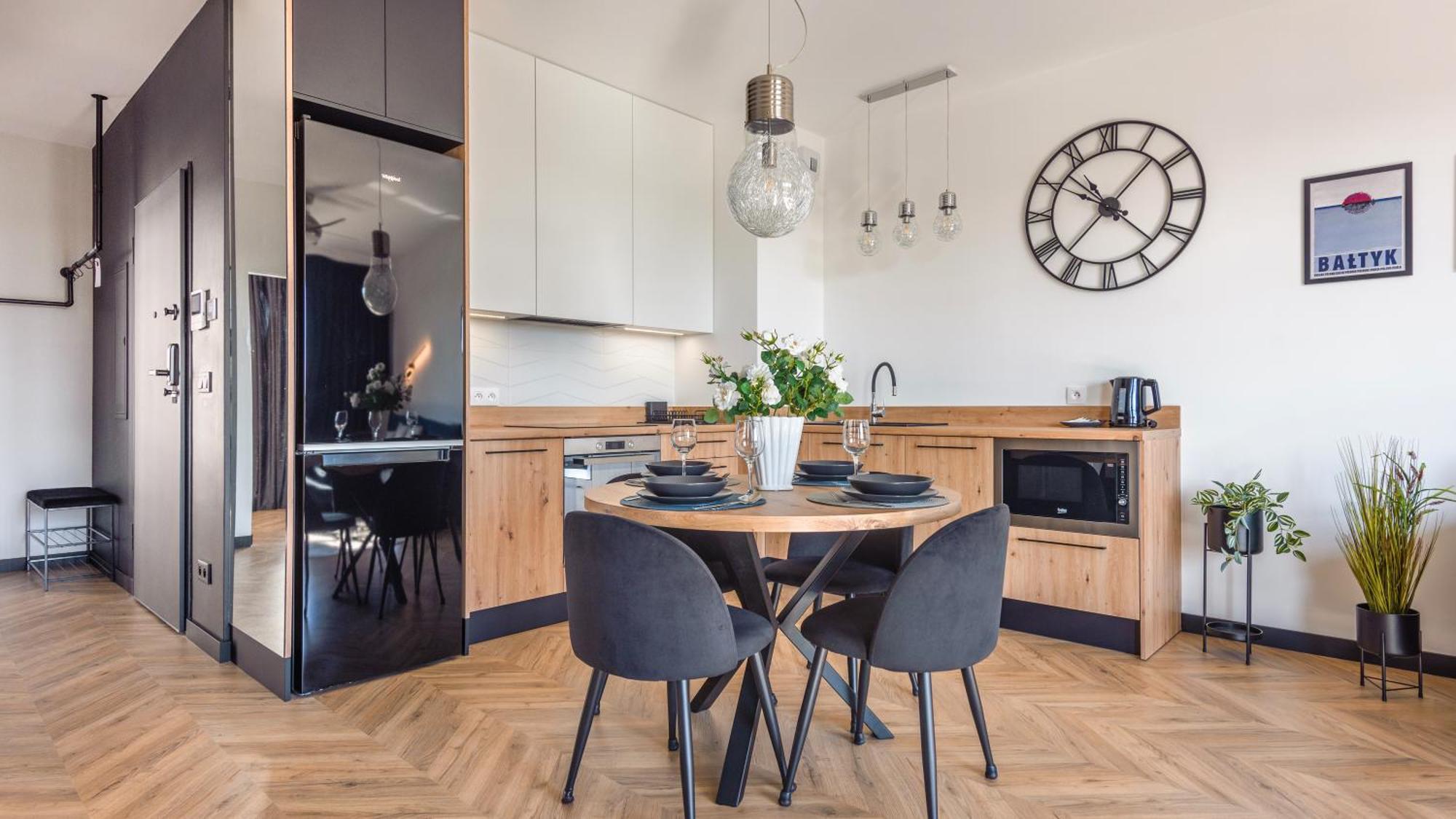 Flatbook - City Center Apartments Doki Living Гданск Екстериор снимка